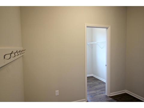 1272 Interlachen Dr, Eagan, MN 55123 photo 9
