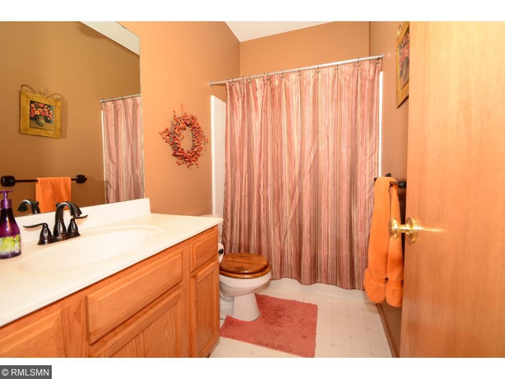 1660 Oakbrooke Way, Eagan, MN 55122 photo 15