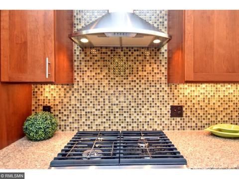 721 Summer Ln, Eagan, MN 55123 photo 5