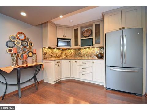 721 Summer Ln, Eagan, MN 55123 photo 15