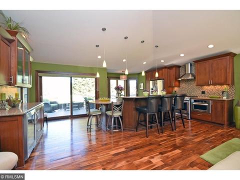 721 Summer Ln, Eagan, MN 55123 photo 3