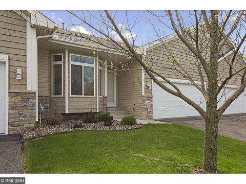 2198 Liberty Ln, Eagan, MN 55122 photo 1