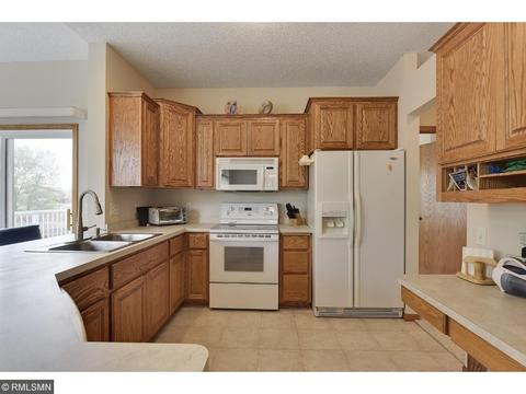 2198 Liberty Ln, Eagan, MN 55122 photo 8