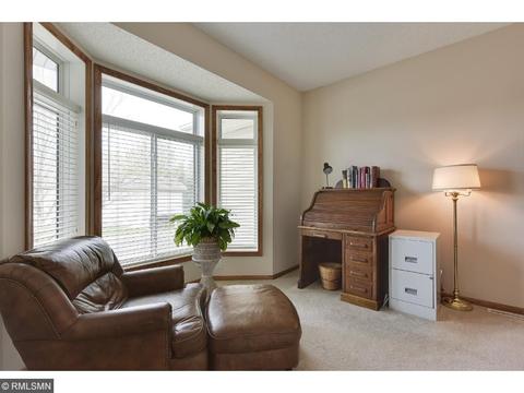 2198 Liberty Ln, Eagan, MN 55122 photo 2