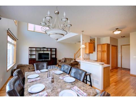 637 Crane Creek Ln, Eagan, MN 55121 photo 9