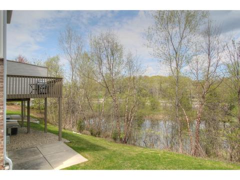 637 Crane Creek Ln, Eagan, MN 55121 photo 3