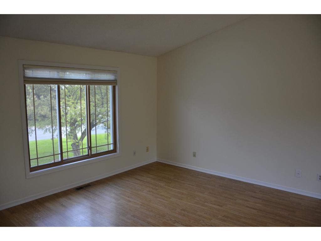 3707 Falcon Way, Eagan, MN 55123 photo 3