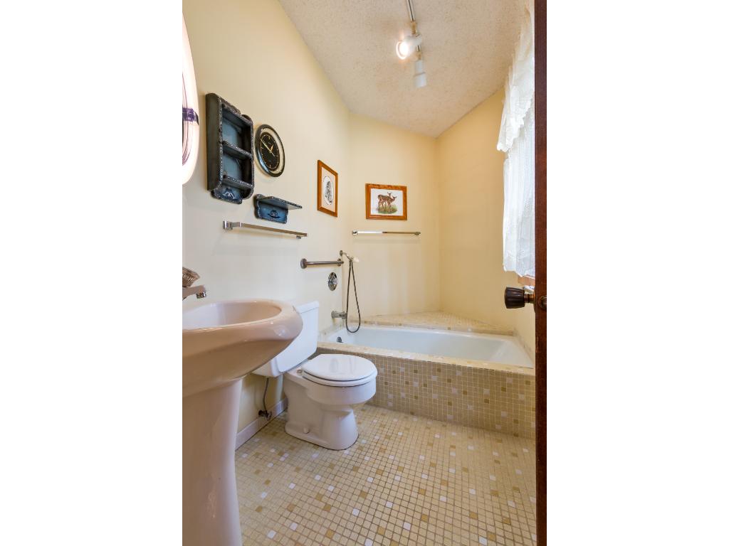 20471 Ward Ave, Brainerd, MN 56401 photo 11