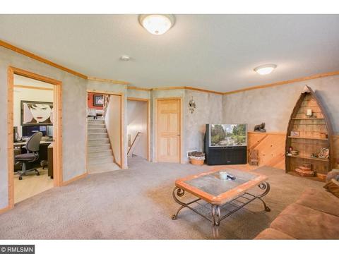 147 Chippewa Rd, Loretto, MN 55357 photo 14