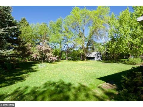 4271 Sequoia Dr, Eagan, MN 55122 photo 2