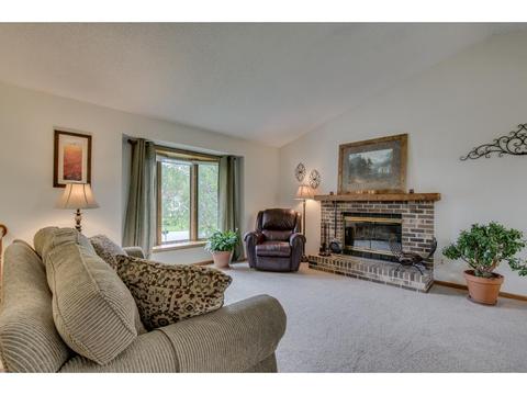 1584 Pacific Ave, Eagan, MN 55122 photo 2