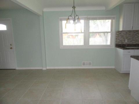 422 Eldridge Ave E, Maplewood, MN 55117 photo 4
