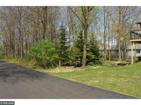 2216 Spruce Dr, Brainerd, MN 56401 photo 4