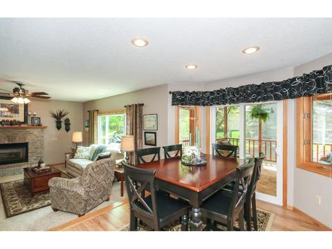 524 Hackmore Ct, Eagan, MN 55123 photo 8