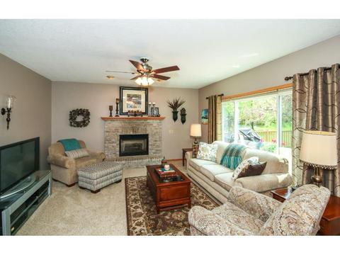524 Hackmore Ct, Eagan, MN 55123 photo 9