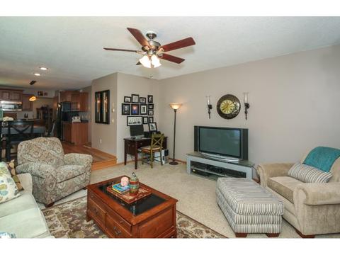 524 Hackmore Ct, Eagan, MN 55123 photo 10