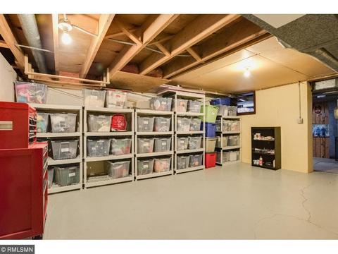 2401 Overlook Dr, Bloomington, MN 55431 photo 19