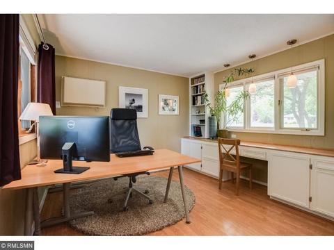 2401 Overlook Dr, Bloomington, MN 55431 photo 6