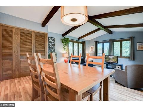 2401 Overlook Dr, Bloomington, MN 55431 photo 10