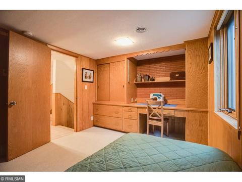 2401 Overlook Dr, Bloomington, MN 55431 photo 16