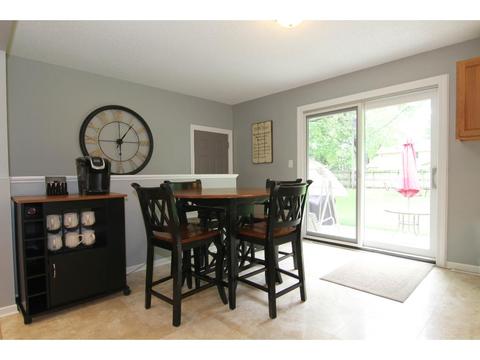 264 Walnut Ln, Apple Valley, MN 55124 photo 5