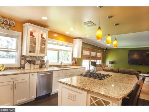 9845 Morgan Ave S, Bloomington, MN 55431 photo 6