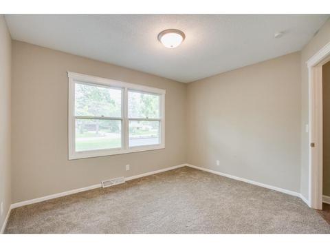 5724 Riverview Entry, Champlin, MN 55316 photo 16
