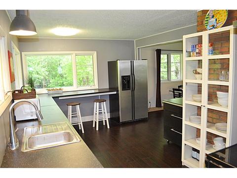 1580 Letendre St, Eagan, MN 55121 photo 4