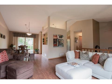 1605 Boardwalk, Eagan, MN 55122 photo 2