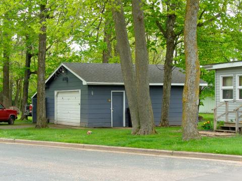 114 E Park Ave, Luck, WI 54853 photo 10
