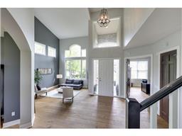 6825 Ruby Ln, Chanhassen, MN 55317 photo 2