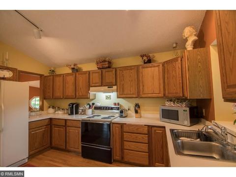 3923 Canter Glen Dr, Eagan, MN 55123 photo 7