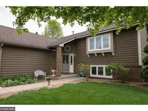 3923 Canter Glen Dr, Eagan, MN 55123 photo 2