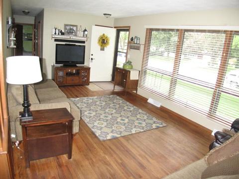 1032 Pleasant Ln, Faribault, MN 55021 photo 4
