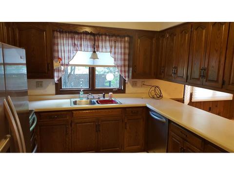 1041 Borgert Ave, Saint Cloud, MN 56303 photo 4