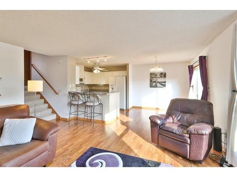 15637 Float Ct, Apple Valley, MN 55124 photo 3