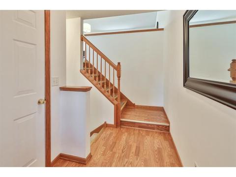 15637 Float Ct, Apple Valley, MN 55124 photo 2