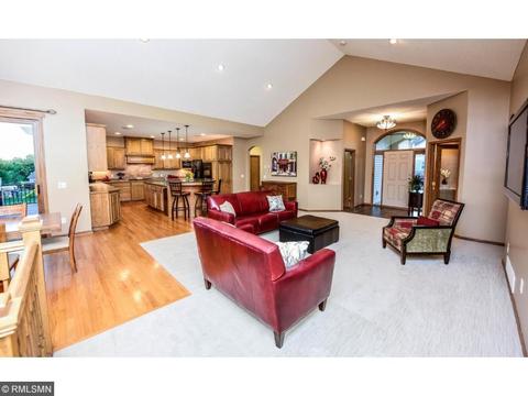 105 Bluff Ln, Dundas, MN 55019 photo 6