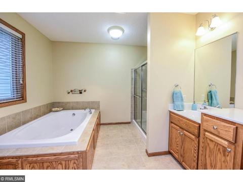 105 Bluff Ln, Dundas, MN 55019 photo 12