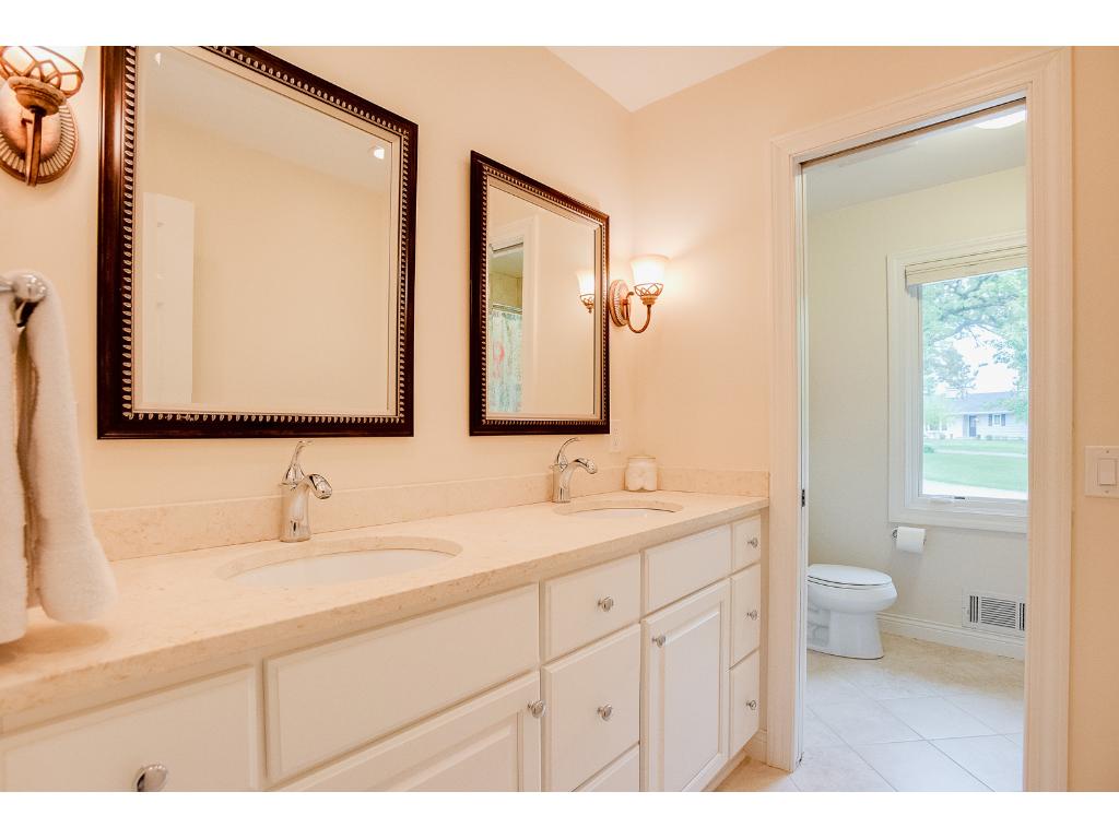 2725 Pheasant Rd, Excelsior, MN 55331 photo 17