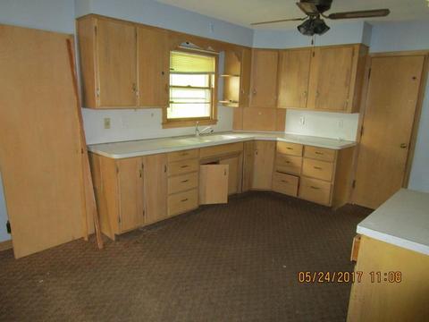 1103 2nd St NW, Faribault, MN 55021 photo 4
