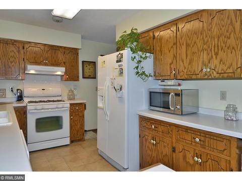 9210 Ivanhoe Trl, Faribault, MN 55021 photo 8