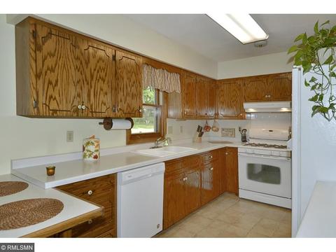 9210 Ivanhoe Trl, Faribault, MN 55021 photo 7