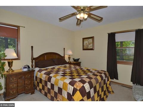 9210 Ivanhoe Trl, Faribault, MN 55021 photo 17