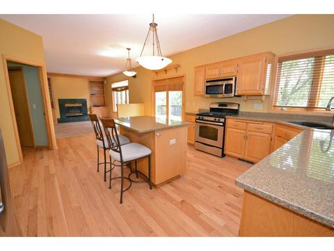 550 77th St W, Eagan, MN 55121 photo 6