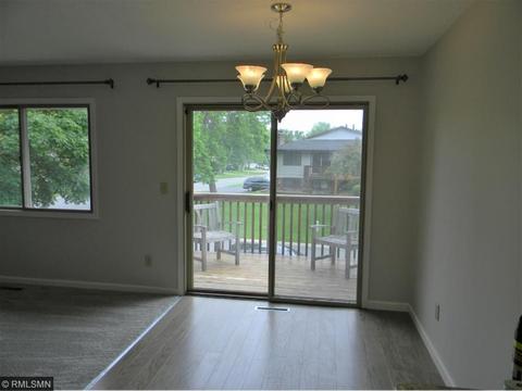 1647 Hickory Ln, Eagan, MN 55122 photo 5