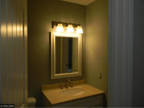 1647 Hickory Ln, Eagan, MN 55122 photo 14