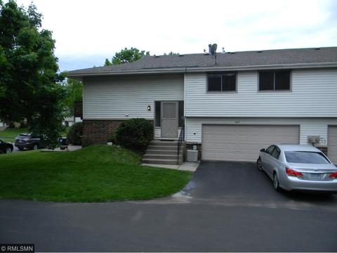 1647 Hickory Ln, Eagan, MN 55122 photo 1