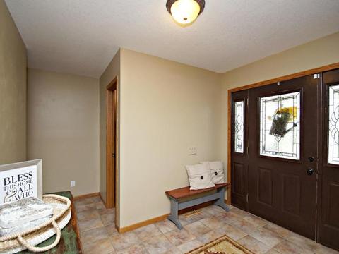 4920 Pine Ln, Eagan, MN 55123 photo 3