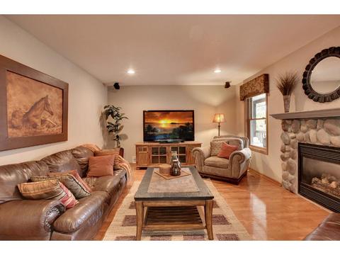 4920 Pine Ln, Eagan, MN 55123 photo 12
